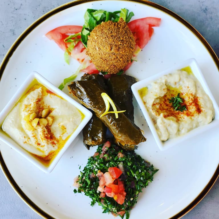 A Well-Balanced Menu Focused on Health and Dietary Needs